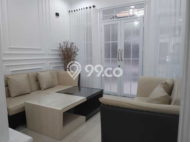 Rumah di Kesambi, Akses ke Pusat Kota, 4 KT, LT 210m² Bangunan 200m² Rumah di Kesambi, Akses ke Pusat Kota, 4 KT, LT 210m² Bangunan 200m²