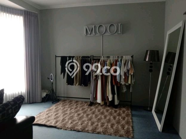 Rumah Mewah dengan Luas Tanah 264m2m² di Lingkungan Asri Mulyorejo, Surabaya Rumah Mewah dengan Luas Tanah 264m2m² di Lingkungan Asri Mulyorejo, Surabaya