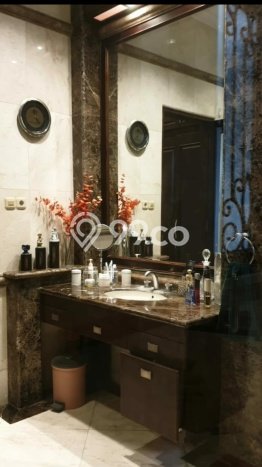 Dijual Rumah Mewah Elegan Dengan View Eksklusif di Surabaya Kota, Surabaya Dijual Rumah Mewah Elegan Dengan View Eksklusif di Surabaya Kota, Surabaya