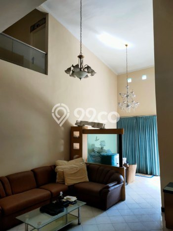 Jual Rumah Strategis Bagus Punya 6 KT di Rungkut Surabaya SHM Jual Rumah Strategis Bagus Punya 6 KT di Rungkut Surabaya SHM