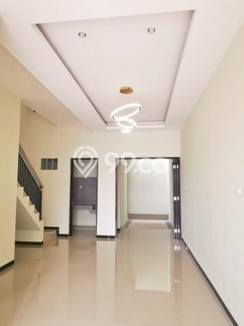 Jual Segera Rumah 3 KT 4 KM di Kawasan Bisnis Sukolilo, Surabaya Jual Segera Rumah 3 KT 4 KM di Kawasan Bisnis Sukolilo, Surabaya