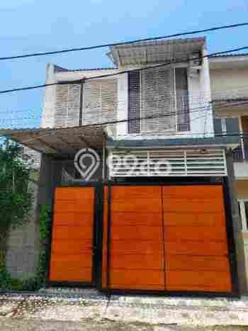 For Sale Rumah 3 Kamar Lokasi Strategis Nyaman dan Strategis di Rungkut For Sale Rumah 3 Kamar Lokasi Strategis Nyaman dan Strategis di Rungkut