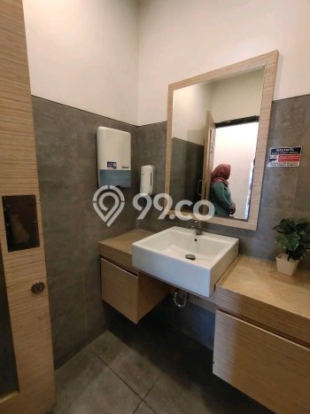 Komersial Dijual di Surabaya LT 593m2 & LB 1639m2 Lokasi Terbaik! Komersial Dijual di Surabaya LT 593m2 & LB 1639m2 Lokasi Terbaik!