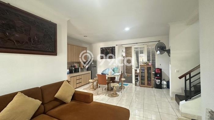 Rumah Mewah LB 100m2 Siap Huni Desain Elegan di BSD, Tangerang Rumah Mewah LB 100m2 Siap Huni Desain Elegan di BSD, Tangerang