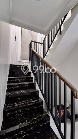 Rumah Elit LB 140m2 Siap Huni Desain Elegan di BSD, Tangerang Rumah Elit LB 140m2 Siap Huni Desain Elegan di BSD, Tangerang