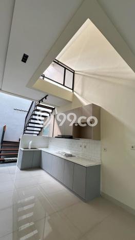 Rumah Minimalis 3 KT di BSD Tangerang Semi Furnished Rumah Minimalis 3 KT di BSD Tangerang Semi Furnished