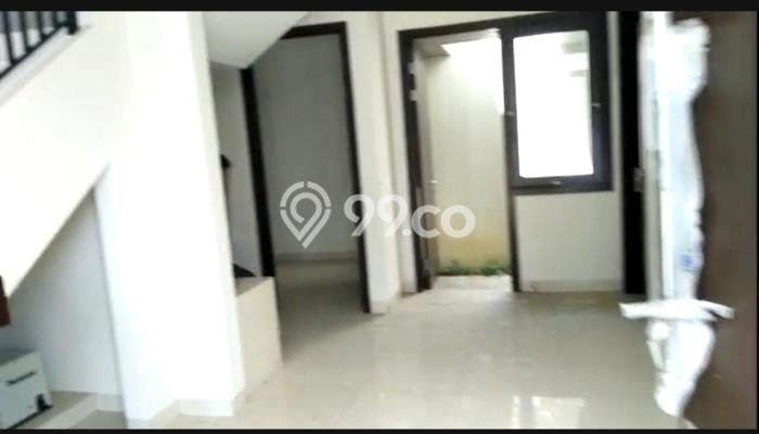 For Sale! Luxury House LT 84m2 Desain Modern di BSD For Sale! Luxury House LT 84m2 Desain Modern di BSD