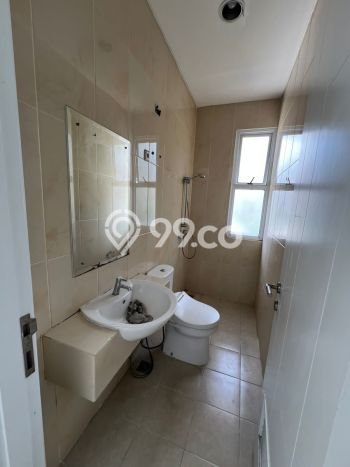 Jarang Ada! Rumah Kontrakan 4 Kamar Nyaman Siap Huni BSD Jarang Ada! Rumah Kontrakan 4 Kamar Nyaman Siap Huni BSD