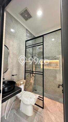 Dijual Rumah Mewah Megah Dengan View Cantik di BSD, Tangerang Dijual Rumah Mewah Megah Dengan View Cantik di BSD, Tangerang
