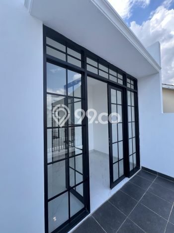 Rumah Luas Asri 3 KT Siap Pakai di BSD Tangerang Rumah Luas Asri 3 KT Siap Pakai di BSD Tangerang