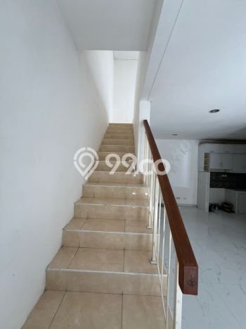 Jarang Ada! Rumah Kontrakan 4 Kamar Nyaman Siap Huni BSD Jarang Ada! Rumah Kontrakan 4 Kamar Nyaman Siap Huni BSD