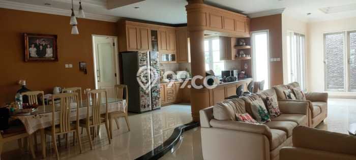 Jual Rumah Mewah Megah Dengan View Cantik di Gading Serpong, Tangerang Jual Rumah Mewah Megah Dengan View Cantik di Gading Serpong, Tangerang