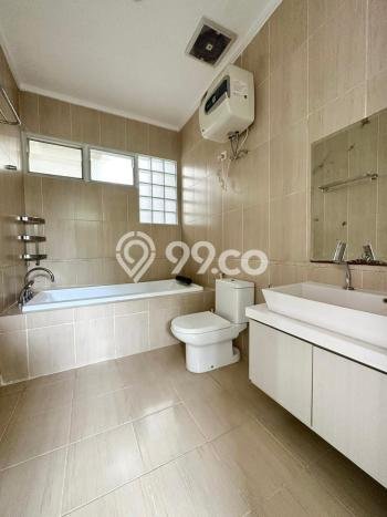 Jual Rumah Luas Elegan Dengan View Eksklusif di BSD, Tangerang Jual Rumah Luas Elegan Dengan View Eksklusif di BSD, Tangerang