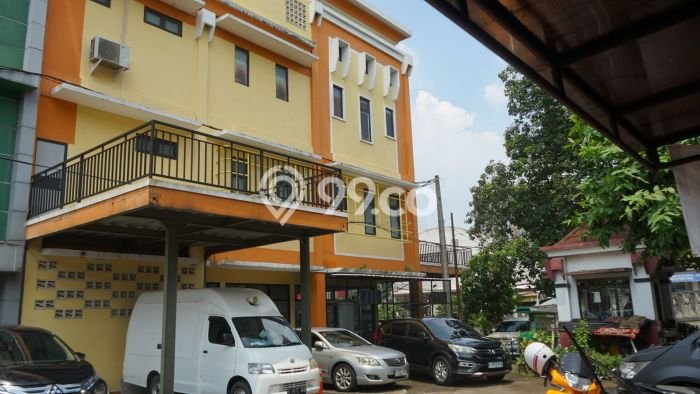 Untuk Dijual! Komersial di Bintaro Tangerang Selatan LT 89m2 / LB 350m2 Kawasan Strategis Untuk Dijual! Komersial di Bintaro Tangerang Selatan LT 89m2 / LB 350m2 Kawasan Strategis