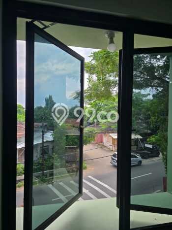 Ruko Kawasan Ciracas, Luas 316m2m², Kawasan Strategis, Siap Operasi Ruko Kawasan Ciracas, Luas 316m2m², Kawasan Strategis, Siap Operasi