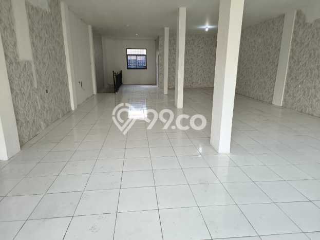 Ruko For Rent di Rawalumbu, Luas 396m2m², Area Bisnis, Siap Operasi Ruko For Rent di Rawalumbu, Luas 396m2m², Area Bisnis, Siap Operasi
