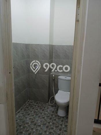 Ruko Ready di Grand Wisata, Luas 180m2m², Area Komersial Ruko Ready di Grand Wisata, Luas 180m2m², Area Komersial
