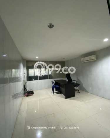 Ruko Area Premium di Medan Tembung, Luas 904m², Akses Utama Ruko Area Premium di Medan Tembung, Luas 904m², Akses Utama