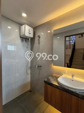 Rumah Modern 5 KT di Metland Puri Jakarta Barat Rumah Modern 5 KT di Metland Puri Jakarta Barat