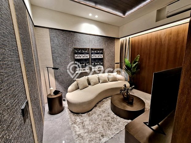 Jual Rumah Luas Megah Dengan View Cantik di Puri Indah, Jakarta Barat Jual Rumah Luas Megah Dengan View Cantik di Puri Indah, Jakarta Barat