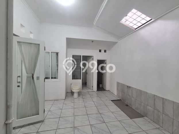 Rumah Modern 3 Kamar Siap Huni di Kompleks Perumahan Graha Padma, Semarang Rumah Modern 3 Kamar Siap Huni di Kompleks Perumahan Graha Padma, Semarang