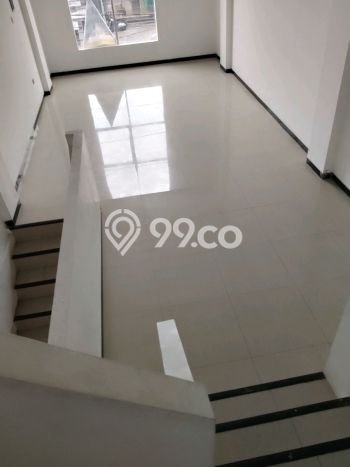 Ruko Disewakan di Jangli, Luas 108m², Area Bisnis, Siap Operasi Ruko Disewakan di Jangli, Luas 108m², Area Bisnis, Siap Operasi