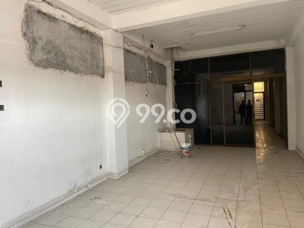 AREA KOMERSIAL! Ruko di Mataram, Luas 695m², Posisi Strategis AREA KOMERSIAL! Ruko di Mataram, Luas 695m², Posisi Strategis
