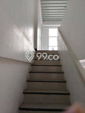 Ruko Disewakan di Jangli, Luas 108m², Area Bisnis, Siap Operasi Ruko Disewakan di Jangli, Luas 108m², Area Bisnis, Siap Operasi