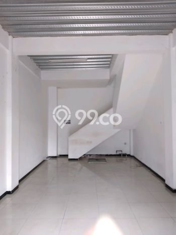Ruko Disewakan di Jangli, Luas 108m², Area Bisnis, Siap Operasi Ruko Disewakan di Jangli, Luas 108m², Area Bisnis, Siap Operasi