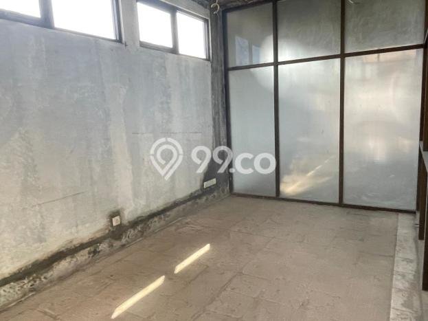 AREA KOMERSIAL! Ruko di Mataram, Luas 695m², Posisi Strategis AREA KOMERSIAL! Ruko di Mataram, Luas 695m², Posisi Strategis