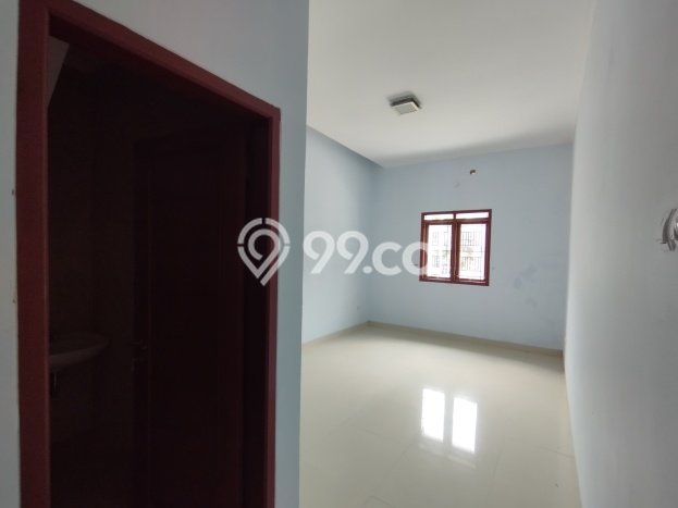 Disewakan! Rumah 5 Kamar Tidur &
4 Kamar Mandi di Cirebon Kota, Cirebon Disewakan! Rumah 5 Kamar Tidur &
4 Kamar Mandi di Cirebon Kota, Cirebon