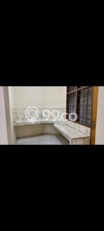 Sewa Rumah Nyaman LT 177m2 / LB 150m2 di Cirebon Kota, Cirebon Sewa Rumah Nyaman LT 177m2 / LB 150m2 di Cirebon Kota, Cirebon