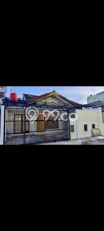Sewa Rumah Nyaman LT 177m2 / LB 150m2 di Cirebon Kota, Cirebon Sewa Rumah Nyaman LT 177m2 / LB 150m2 di Cirebon Kota, Cirebon