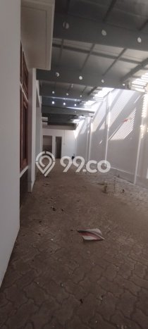 Unit Gudang Dijual di Kejaksan Cirebon Luas Tanah 597m2, Luas Bangunan 550m2 Unit Gudang Dijual di Kejaksan Cirebon Luas Tanah 597m2, Luas Bangunan 550m2