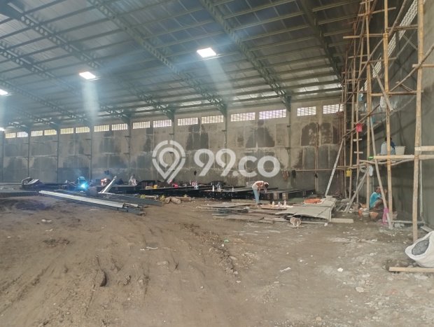 Disewakan Gudang di Kawasan Ramai Cirebon Selatan Luas 2000m2 Disewakan Gudang di Kawasan Ramai Cirebon Selatan Luas 2000m2