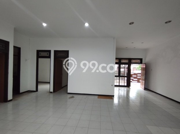 Disewakan Rumah Murah di Cirebon Kota Cirebon dengan 4 Kamar Tidur Disewakan Rumah Murah di Cirebon Kota Cirebon dengan 4 Kamar Tidur