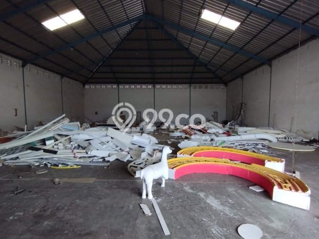 Gudang Disewa di Cirebon dengan LB 1630m2 Area Komersial Ramai Gudang Disewa di Cirebon dengan LB 1630m2 Area Komersial Ramai