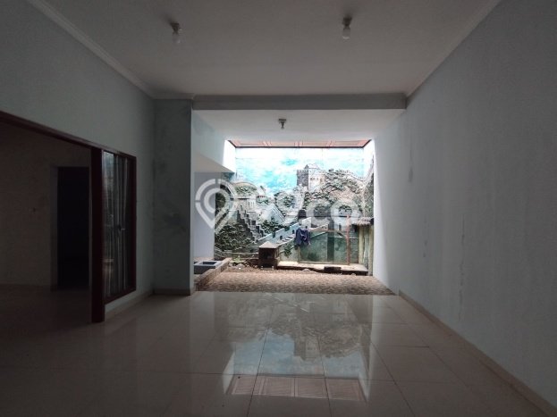 Disewakan! Rumah 5 Kamar Tidur &
4 Kamar Mandi di Cirebon Kota, Cirebon Disewakan! Rumah 5 Kamar Tidur &
4 Kamar Mandi di Cirebon Kota, Cirebon