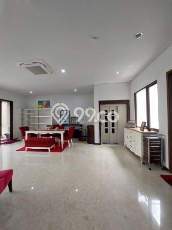 Ready to Use! Luxury House LT 190m2 Desain Elegan di BSD City Ready to Use! Luxury House LT 190m2 Desain Elegan di BSD City