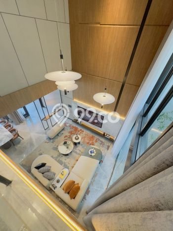 Rumah Elit LB 248m2 Siap Pakai Desain Elegan di Gading Serpong, Tangerang Rumah Elit LB 248m2 Siap Pakai Desain Elegan di Gading Serpong, Tangerang