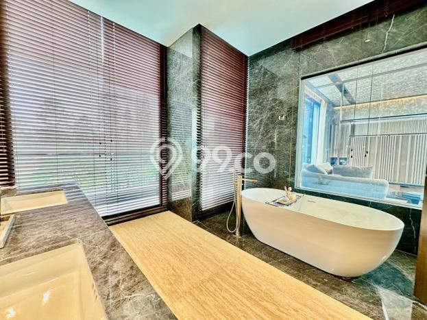 FOR SALE! Vila Kawasan , Luas 730m2m², Posisi Premium FOR SALE! Vila Kawasan , Luas 730m2m², Posisi Premium