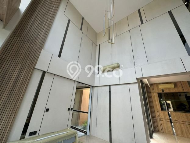 Rumah Luxury Modern Siap Huni di BSD City Tangerang Rumah Luxury Modern Siap Huni di BSD City Tangerang