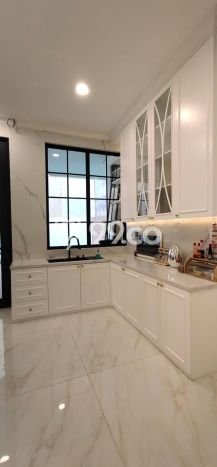 Dijual Rumah Luas Megah Dengan View Eksklusif di BSD City, Tangerang Dijual Rumah Luas Megah Dengan View Eksklusif di BSD City, Tangerang