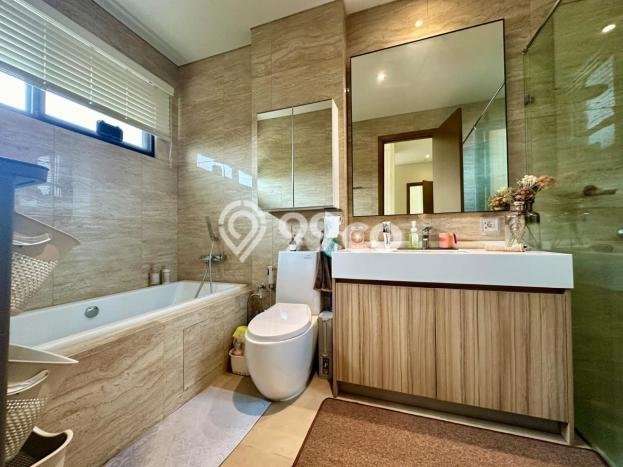 Jual Rumah Luas Megah Dengan View Eksklusif di BSD City, Tangerang Jual Rumah Luas Megah Dengan View Eksklusif di BSD City, Tangerang
