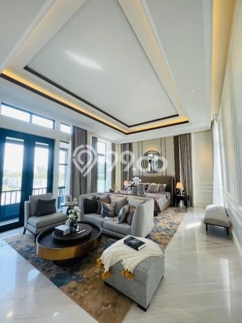 Dijual Rumah Luas Elegan Dengan View Cantik di Gading Serpong, Tangerang Dijual Rumah Luas Elegan Dengan View Cantik di Gading Serpong, Tangerang