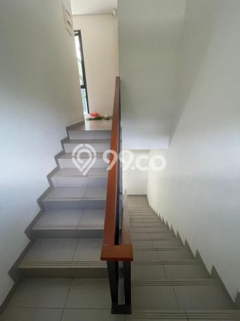 Ready to Use! Luxury House LT 495m2 Desain Elegan di BSD City Ready to Use! Luxury House LT 495m2 Desain Elegan di BSD City