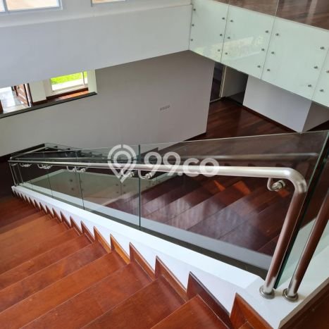 Ready to Use! Luxury House LT 1006m2 Desain Modern di Gading Serpong Ready to Use! Luxury House LT 1006m2 Desain Modern di Gading Serpong