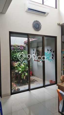 Ready to Use! Luxury House LT 135m2 Desain Modern di BSD City Ready to Use! Luxury House LT 135m2 Desain Modern di BSD City