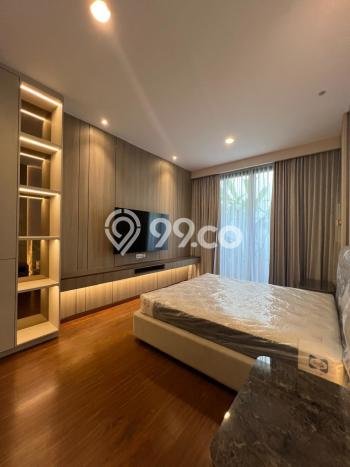 Rumah Mewah LB 337m2 Siap Huni Desain Elegan di BSD City, Tangerang Rumah Mewah LB 337m2 Siap Huni Desain Elegan di BSD City, Tangerang