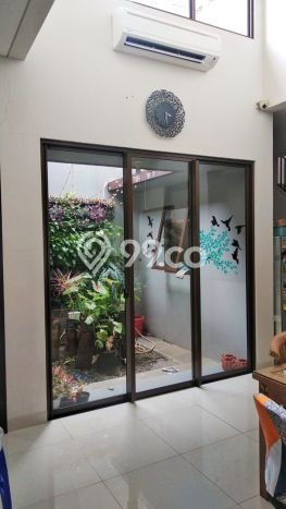 Rumah Elit LB 171m2 Siap Pakai Desain Elegan di BSD City, Tangerang Rumah Elit LB 171m2 Siap Pakai Desain Elegan di BSD City, Tangerang